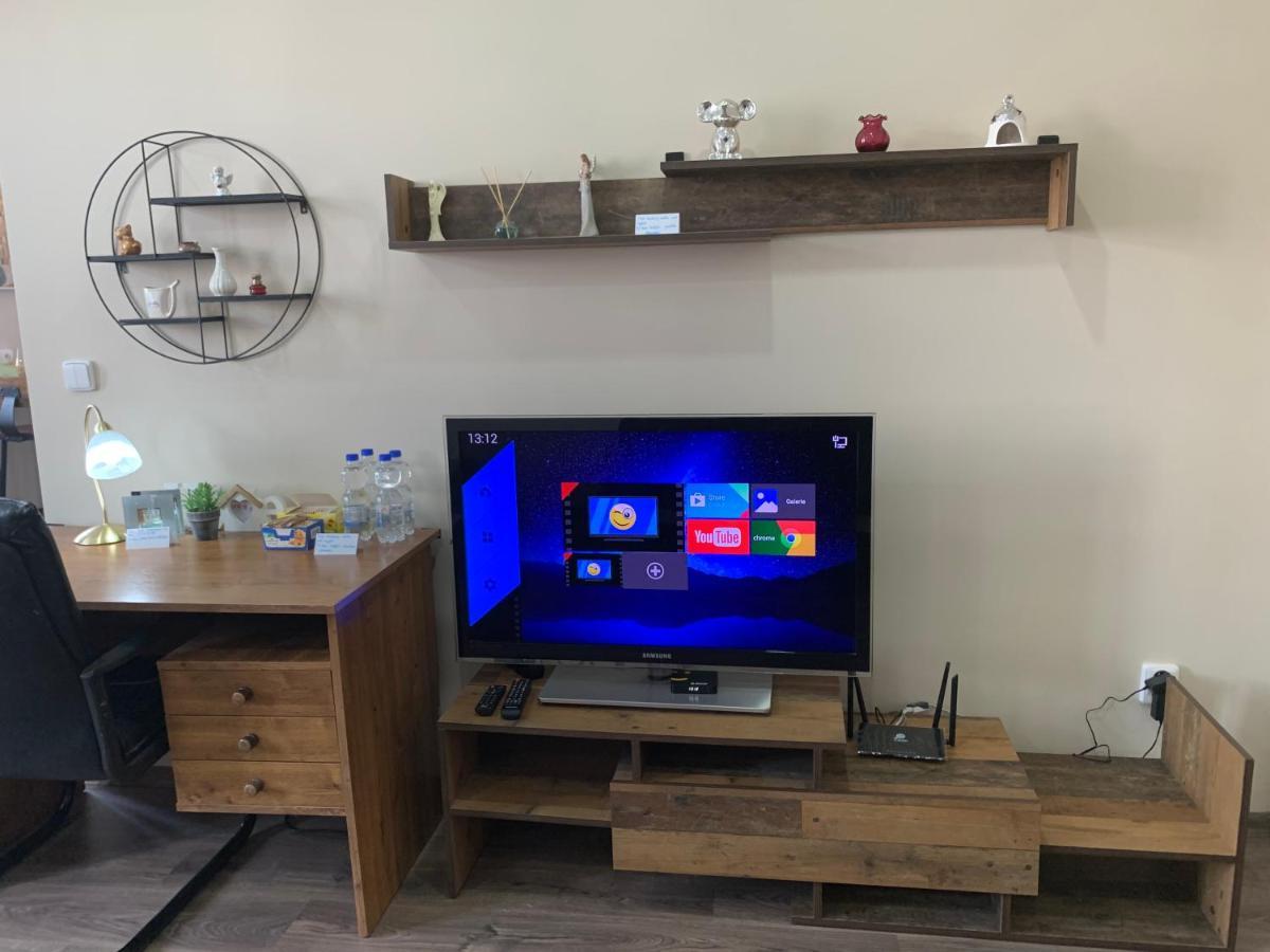 Kael Apartment 02 Теплице Екстериор снимка